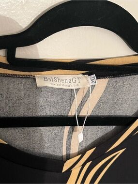 BaiShengGT Black & Tan Patterned Top
